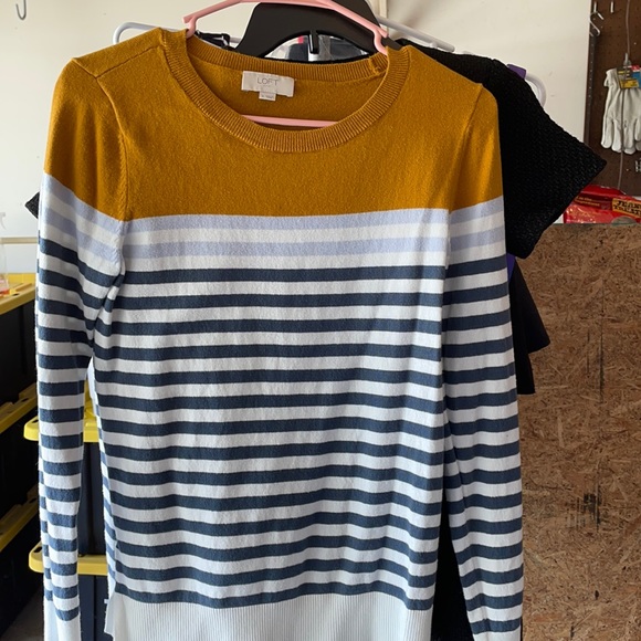 Striped loft outlet sweater - Picture 1 of 1